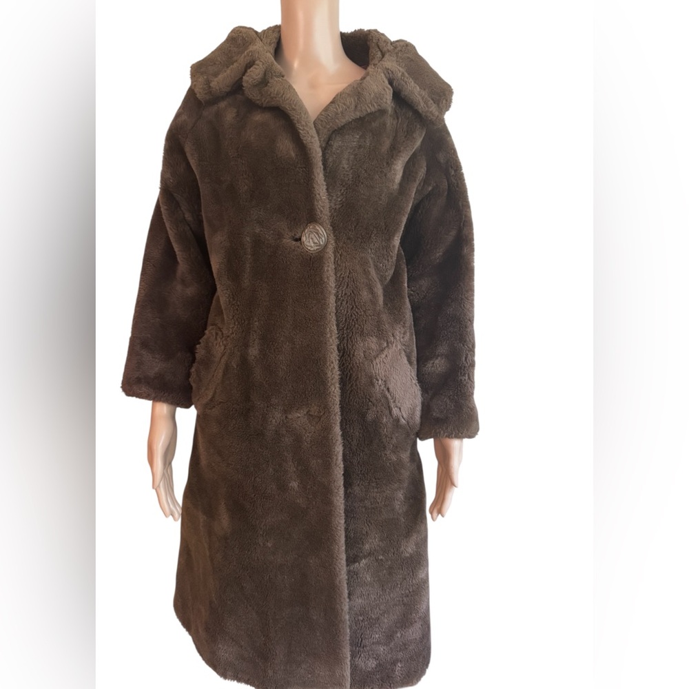 Vintage Luxurious Faux Fur Coat in Rich Brown small